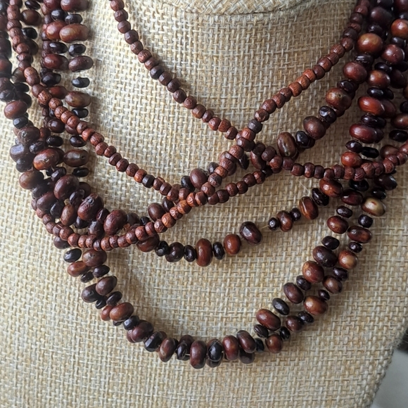 Set of two strands necklace - Picture 8 of 8